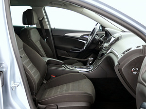 Opel Insignia Sports Tourer Facelift ATM 2.0 CDTi 120kW (6 foto / 7)
