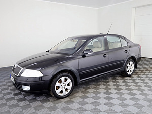 Skoda Octavia Highline 1.6 85kW (2 foto / 7)