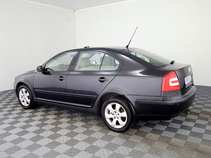 Skoda Octavia Highline 1.6 85kW (4 foto / 7)