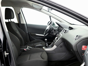 Peugeot 308 Elegance Facelift 1.6 88kW (6 foto / 7)