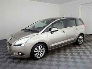 Peugeot 5008 Elegance ATM 1.6 115kW (2 foto / 8)