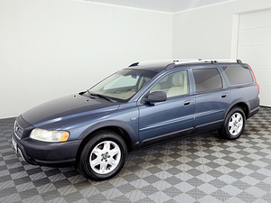 Volvo XC70 Summum Facelift ATM 2.4 D5 120kW (2 foto / 7)