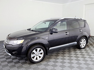 Mitsubishi Outlander Luxury 2.0 DI-D 103kW (2 foto / 7)