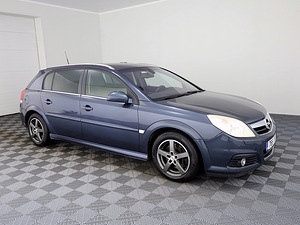 Opel Signum Cosmo Facelift ATM 3.0 CDTi 135kW (1 foto / 7)