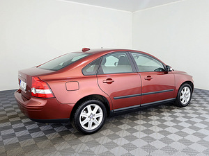 Volvo S40 Summum ATM 2.4 103kW (3 foto / 7)