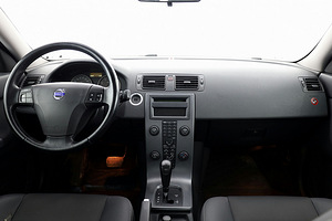 Volvo S40 Summum ATM 2.4 103kW (5 foto / 7)