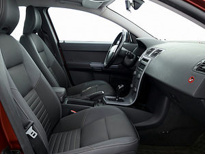 Volvo S40 Summum ATM 2.4 103kW (6 foto / 7)