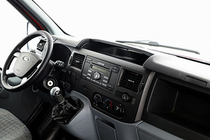 Ford Transit Van Facelift 2.2 TDCi 63kW (5 foto / 7)