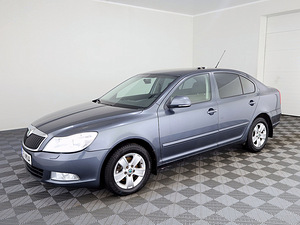 Skoda Octavia Comfortline Facelift 1.6 75kW (2 foto / 7)