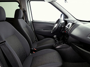 Fiat Doblo Maxi Passenger 1.6 JTD 77kW (6 foto / 7)