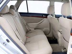 Toyota Avensis Linea Sol 2.0 D-4D 85kW (7 foto / 8)