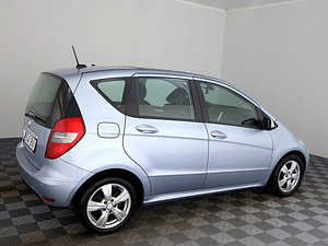Mercedes-Benz A 160 Avantgarde Facelift 1.5 70kW (3 foto / 8)
