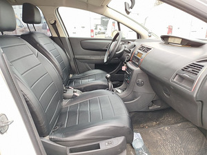 Citroen C4 Elegance 1.4 65kW (6 foto / 7)