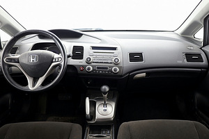Honda Civic Elegance ATM 1.8 103kW (5 foto / 7)
