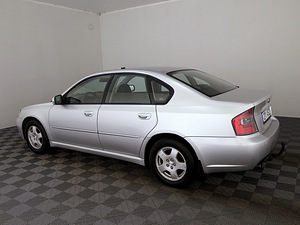 Subaru Legacy Comfort 4x4 AWD 2.5 121kW (4 foto / 7)