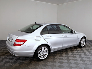 Mercedes-Benz C 220 Elegance ATM 2.1 CDI 125kW (3 foto / 7)