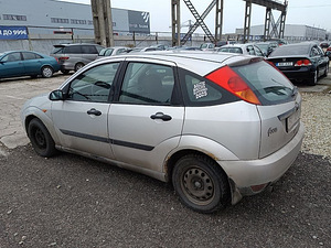Ford Focus Comfort 1.4 55kW (4 foto / 7)