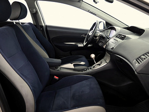 Honda Civic Elegance 1.8 103kW (6 foto / 7)