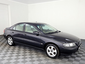 Volvo S60 Summum 2.4 D5 120kW (1 foto / 7)