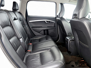 Volvo V70 Summum Facelift ATM 2.0 D5 133kW (7 foto / 7)