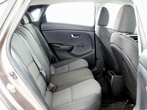 Hyundai i30 Elengace LPG 1.4 73kW (7 foto / 7)