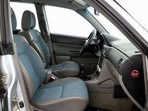 Subaru Forester Comfort AWD 2.0 92kW (6 foto / 7)