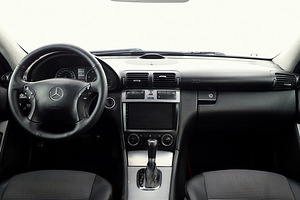 Mercedes-Benz C 320 Avantgarde Facelift ATM 3.0 CDI 165kW (5 foto / 7)