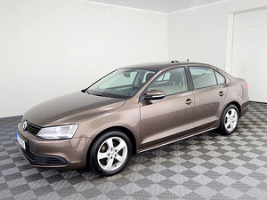 Volkswagen Jetta Comfortline 1.2 77kW (2 foto / 7)