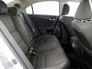Honda Accord Elegance ATM 2.0 115kW (7 foto / 8)