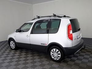 Skoda Roomster Scout 1.9 TDI 77kW (4 foto / 7)