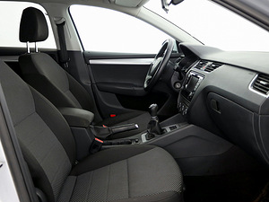 Skoda Octavia Comfortline 1.4 103kW (6 foto / 7)