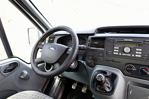 Ford Transit 460L DCAB Kallur 2.4 TDCi 103kW (6 foto / 9)