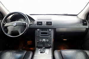 Volvo XC90 Summum Facelift ATM 2.4 D5 136kW (5 foto / 8)