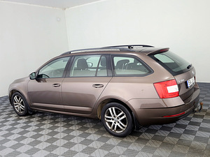 Skoda Octavia Comfortline ATM 1.5 96kW (4 foto / 7)