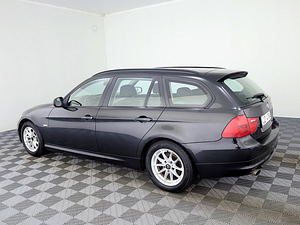 BMW 318 Touring Facelift 2.0 D 105kW (4 foto / 7)