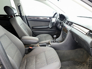 Audi A6 Comforline 2.5 TDI 120kW (6 foto / 7)