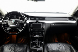 Skoda Superb Highline ATM 2.0 TDI 125kW (5 foto / 7)
