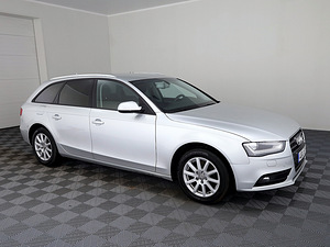 Audi A4 Comfortline Facelift ATM 2.0 TDI 105kW (1 foto / 8)