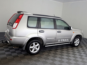 Nissan X-Trail Comfort 4x4 2.0 103kW (3 foto / 7)