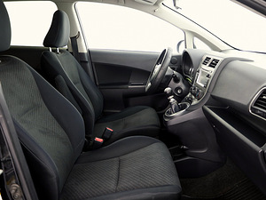 Toyota Verso-S Linea Sol 1.3 73kW (6 foto / 8)