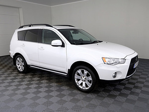 Mitsubishi Outlander Luxury Facelift ATM 2.4 125kW (1 foto / 9)