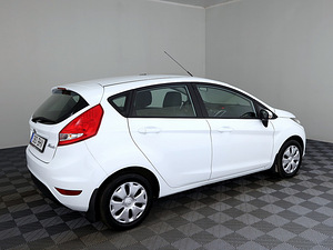 Ford Fiesta Elegance 1.2 44kW (3 foto / 7)