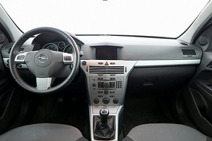 Opel Astra Elegnace Facelift 1.7 CDTi 81kW (5 foto / 7)