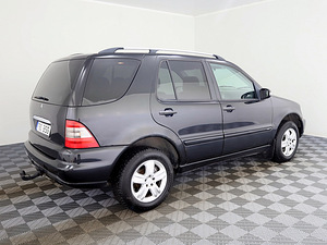 Mercedes-Benz ML 270 Final Edition ATM 2.7 CDI 120kW (3 foto / 8)