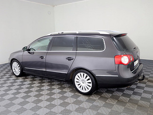 Volkswagen Passat Highline ATM 2.0 TDI 125kW (4 foto / 7)