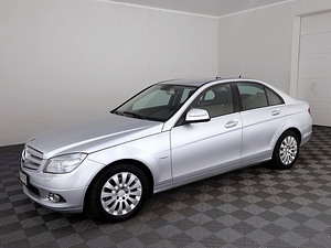 Mercedes-Benz C 220 Elegance ATM 2.1 CDI 125kW (2 foto / 8)