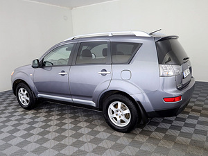 Mitsubishi Outlander Luxury ATM 2.4 125kW (4 foto / 9)