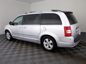 Chrysler Grand Voyager Limited ATM 2.8 CRD 120kW (4 foto / 9)