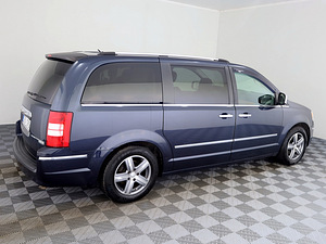 Chrysler Grand Voyager Limited ATM 2.8 CRD 120kW (3 foto / 9)