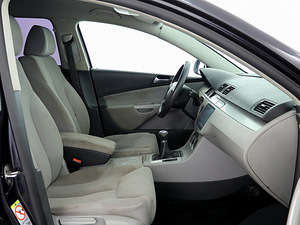 Volkswagen Passat Comfortline Facelift 2.0 TDI 81kW (6 foto / 7)